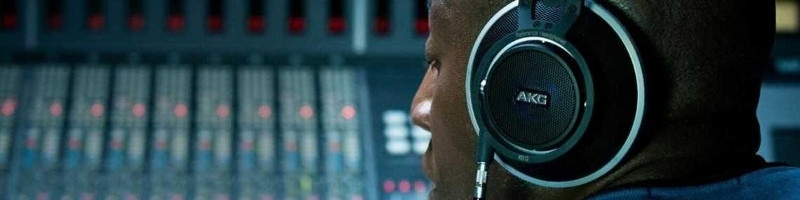 AKG